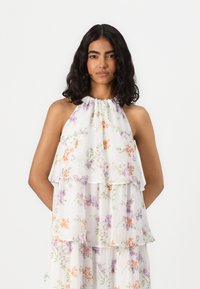 VILA VIMICHELLA HALTER NECK SHORT DRESS - Hverdagskjole - cloud dancer