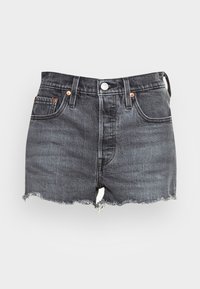 Shorts in denim grigio scuro con orlo sfrangiato, design a cinque tasche, chiusura frontale con bottone e dettagli in metallo color rame.
