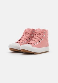 Converse CHUCK TAYLOR ALL STAR BERKSHIRE BOOT  - Sneakers alte - rust pink/pale putty