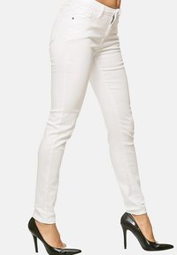 Elara STRETCH - Vaqueros pitillo - weiss