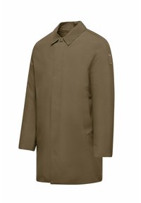 Cappotto impermeabile verde oliva con taglio dritto, chiusura con bottoni e tasche laterali. Presenta un design minimal e un piccolo logo sulla manica.