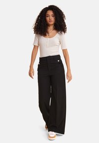 I.Code by IKKS LARGE WITH BRIDGE - Pantaloni - black