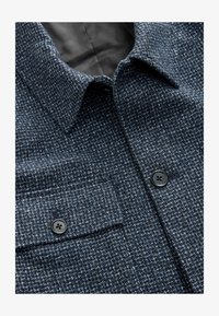 Selectat, navy blue