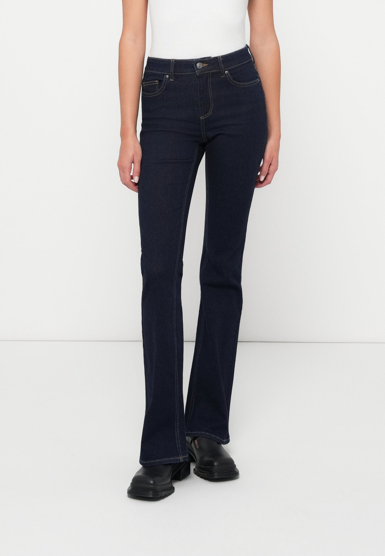 Flared fit ONLBLUSH Mid waist