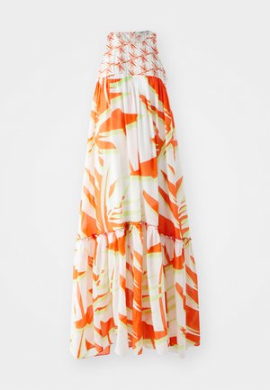 Maxi kjole med en smocked bodice, prydet med et abstrakt orange og grøn mønster på en hvid baggrund og en flæset kant.