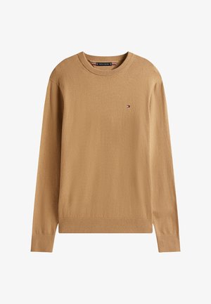 Brauner Strickpullover mit rundem Halsausschnitt, gerippten Bündchen und Saum, mit einem kleinen Logoakzent auf der Brust. Leichtes und strukturiertes Material.