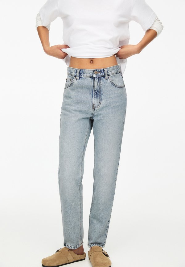 MOM - Mom Jeans