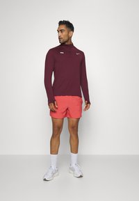 Nike Performance Sport T-Shirt - night maroon