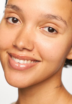 MARSHMALLOW TONER - Facial scrub & peel - not defined