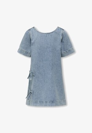 Vestito in denim azzurro chiaro con maniche corte, scollatura rotonda e dettagli a fiocco sui lati. Presenta orlo grezzo e dettagli di cucitura.