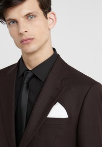 HUGO POCKETSQUARE - Lenço de bolso - open white