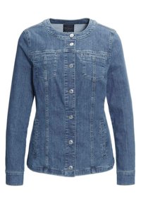 Jeansjacke in Hellblau, mit einem knöpfbaren Frontverschluss, zwei Brusttaschen, seitlichen Taschen und einem runden Kragen mit glatter Textur.