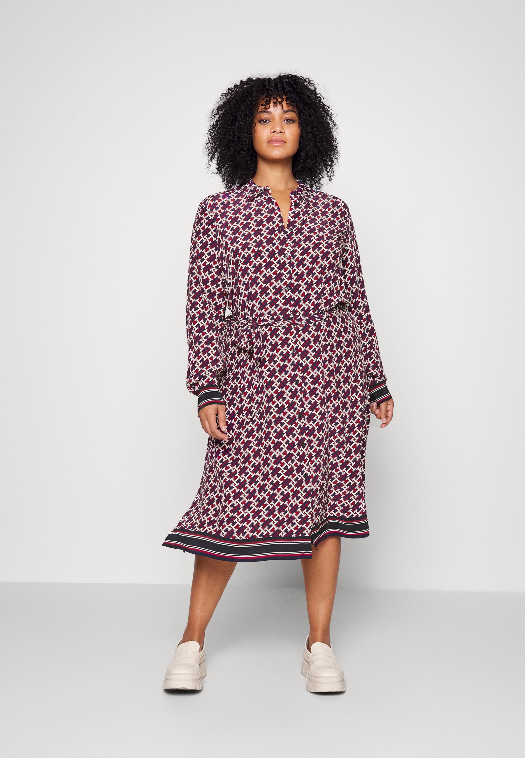 tommy hilfiger curves