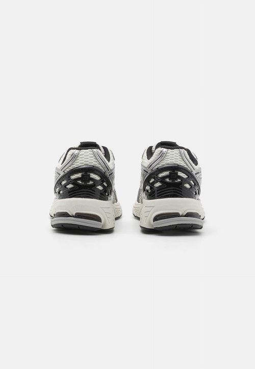 New Balance 1906 Lace — foto 3