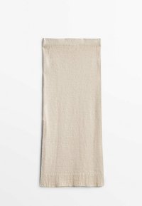 Beige gebreide sjaal met een gladde textuur en ribbel-details aan de randen, met een afmeting van ongeveer 60 cm bij 30 cm.