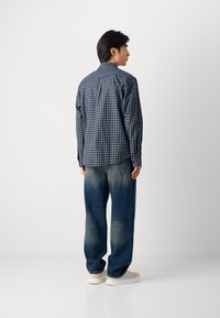 Scotch & Soda LIGHTWEIGHT CHECKED SHIRT - Shirt - sky captain