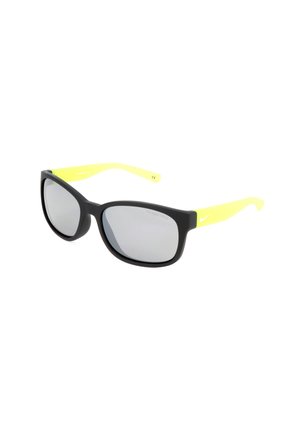 Occhiali da sole con montatura nera, lenti rettangolari grigie e aste giallo brillante con un piccolo logo bianco su ciascun lato.