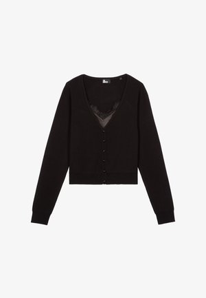 Schwarze, gekürzte Strickjacke mit langen Ärmeln, V-Ausschnitt und geknöpftem Vorderteil. Mit einer Spitzen-verzierten Innenschicht. Weiches Material, minimalistisches Design.