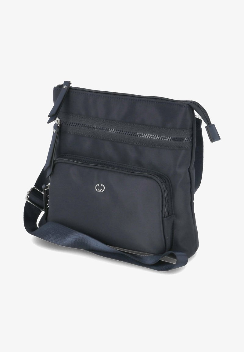 Borsa a tracolla in nylon blu navy con tracolla regolabile, dotata di scomparti con zip multipli e un logo discreto sulla parte anteriore. Texture liscia.
