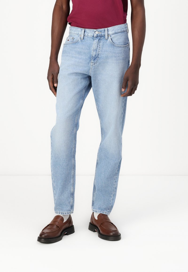 Tommy Jeans ISAAC - Džínsy voľného strihu - denim light