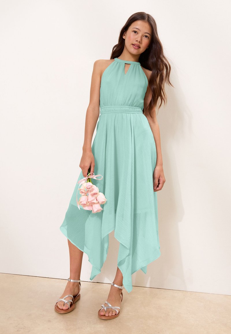 smart casual ladies dress Code: What To Wear To Nail The Assignment base_color:black main image 1