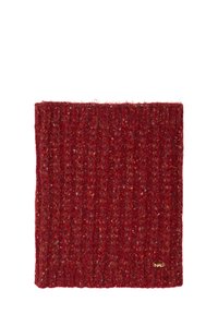 Rød strikket halsvarmer lavet af tekstureret, varmt stof med et ribbet design og et lille guldlogo på den ene side.