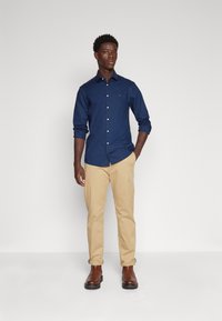 Tommy Hilfiger STRETCH POPLIN CONTRAST SHIRT - Camicia - navy iris