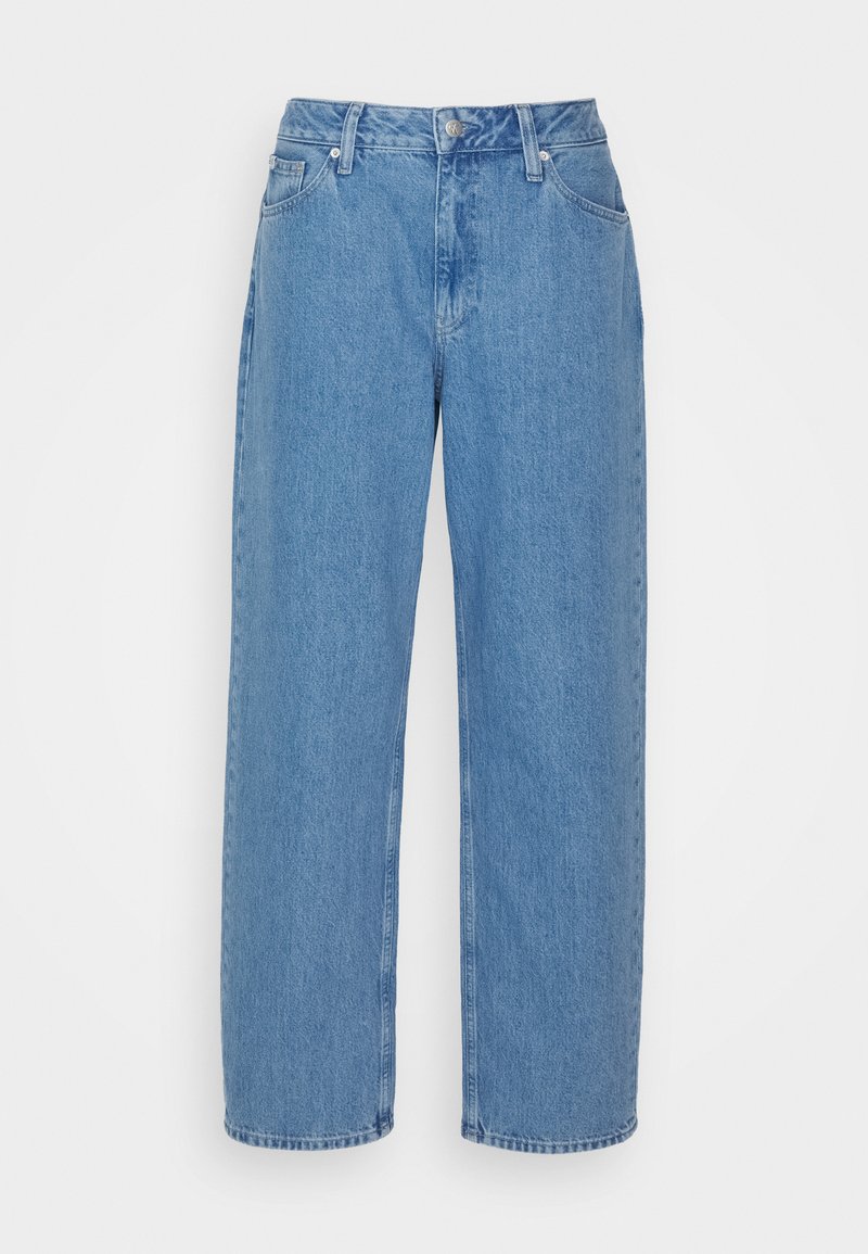 Jeans a sigaretta