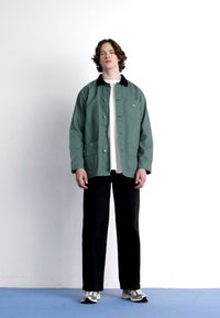 Dickies UNLINED CHORE COAT - Kratek plašč - dark forest
