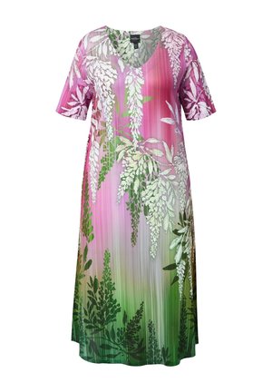 Robe mi-longue aux manches courtes, col en V, dégradé du rose au vert, avec des motifs floraux et feuillus blancs et verts.