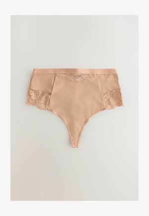 Beige tanga, csipkés díszítéssel az oldalán. Sima, selyemszerű anyag, finom virágmintával a csipke részleteken.
