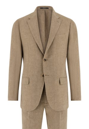 Costume homme beige en lin deux pièces avec blazer à revers cranté doté de deux boutons, poches avant à rabat et pantalon assorti.