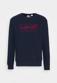 Marinblå långärmad sweatshirt med röd Levi's-logotyp contourerad på framsidan och rundad halsringning.