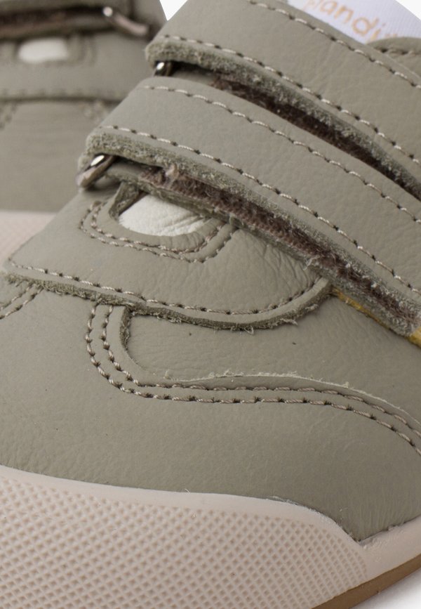 Lauflernschuh – verde