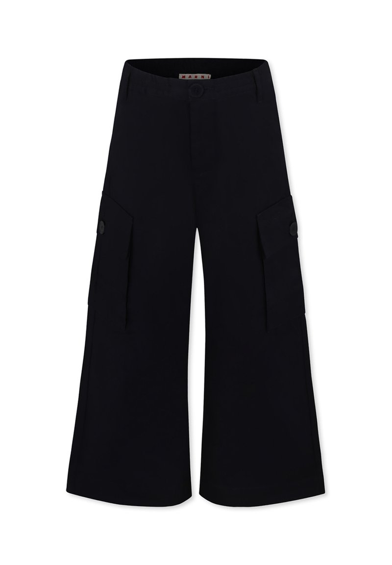 Zwarte cargobroeken met een wijd beenontwerp, voorzien van grote zijzakken en knoopsluitingen. Gemaakt van lichte, duurzame stof.