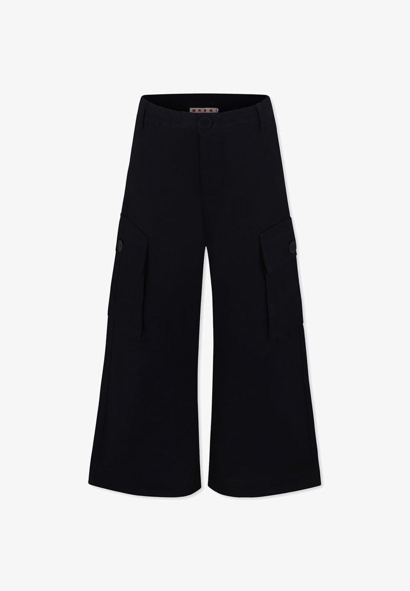 Zwarte cargobroeken met een wijd beenontwerp, voorzien van grote zijzakken en knoopsluitingen. Gemaakt van lichte, duurzame stof.