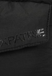 Expatrié POPPY SMALL - Käsilaukku - black