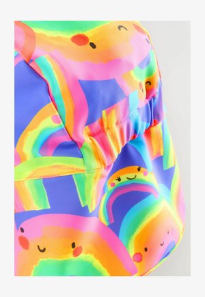Krāsains audums ar smaidīgām varavīksnēm rozā, oranžā, zaļā un zila krāsā. Dizainā ir iekļauti savilkti akcenti un gluda tekstūra.