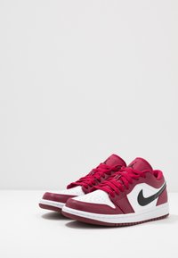 Jordan Air Jordan Low Sneakers Noble Red Black White 604 Morkerod Zalando Dk Jordan Air Jordan Low Sneakers Noble Red Black White 604 Morkerod Zalando Dk