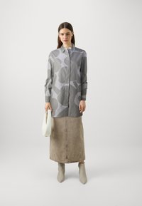 Marimekko RUOSTE UNIKKO - Gombos blúz - grey