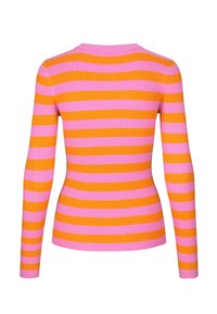 mbyM Sweter