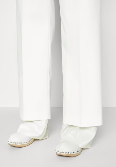 MM6 Maison Margiela - Spodnie materiałowe