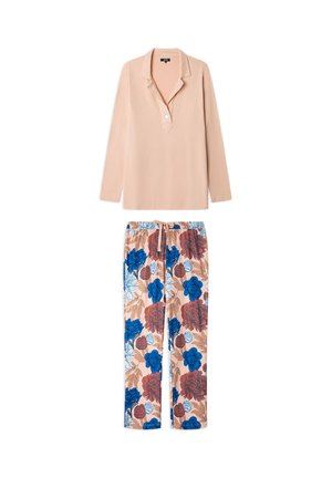 Svijetlo ružičasta dugruka majica s ovratnikom i gumbom. Hlače s cvjetnim uzorkom u breskvastoj, plavoj i crvenoj boji s elastičnim pojasom i pružnom vezicom.