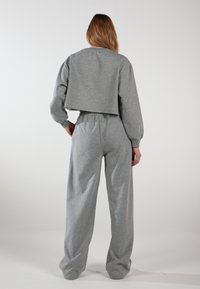 EOSELIO WIDE LEG PALAZZO E - Jogginghose - moon grey