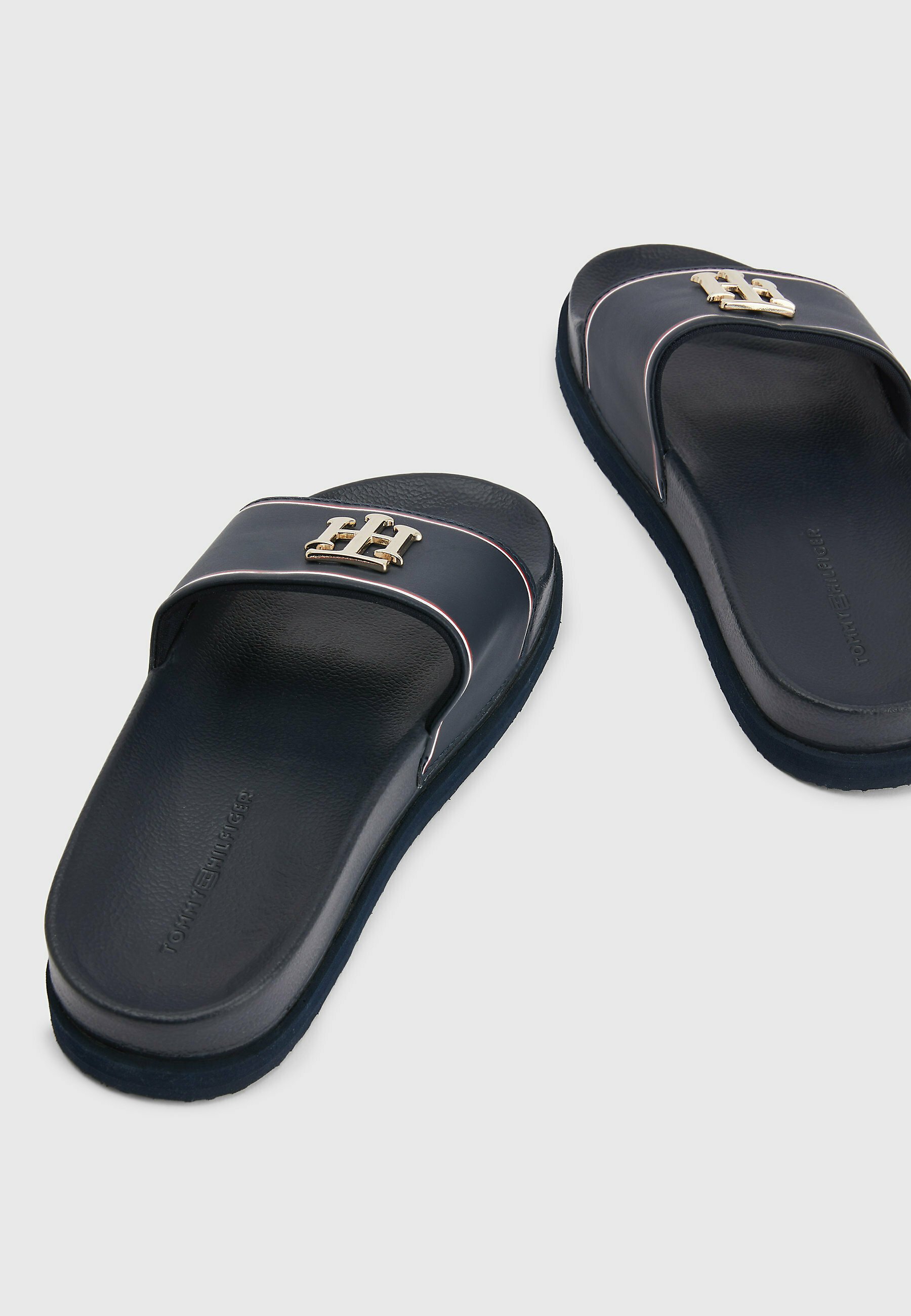 tommy hilfiger monogram flatform