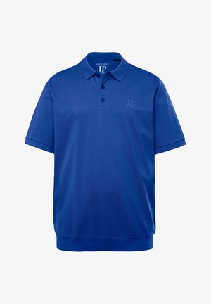Polo blu in tessuto traspirante, con chiusura a tre bottoni, maniche corte e orlo elasticizzato. Logo discreto sul petto.