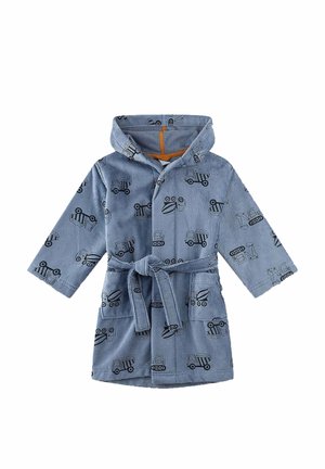 Accappatoio blu per bambini con cappuccio, cintura, tasche frontali e motivi neri di veicoli da costruzione su tutto il tessuto.