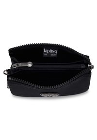 Portafoglio in nylon nero con chiusura a zip, dotato di un interno foderato, un accento del logo argentato e due scomparti per l'organizzazione.