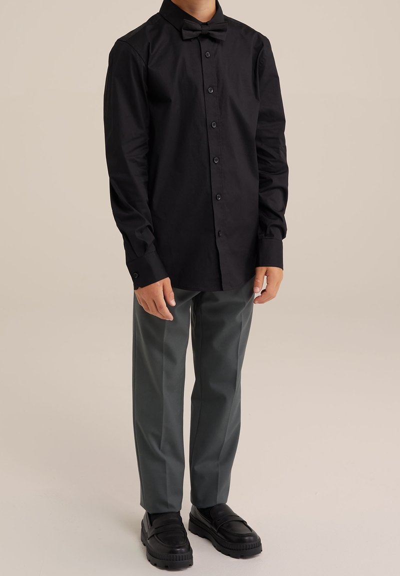 WE Fashion BOW TIE - Skjorta - black