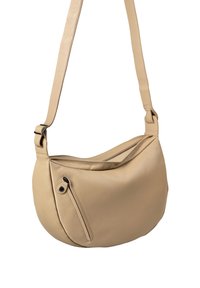Borsa a spalla in pelle beige con forma curva, un scomparto principale con zip e una piccola tasca frontale con zip. Include una tracolla regolabile.